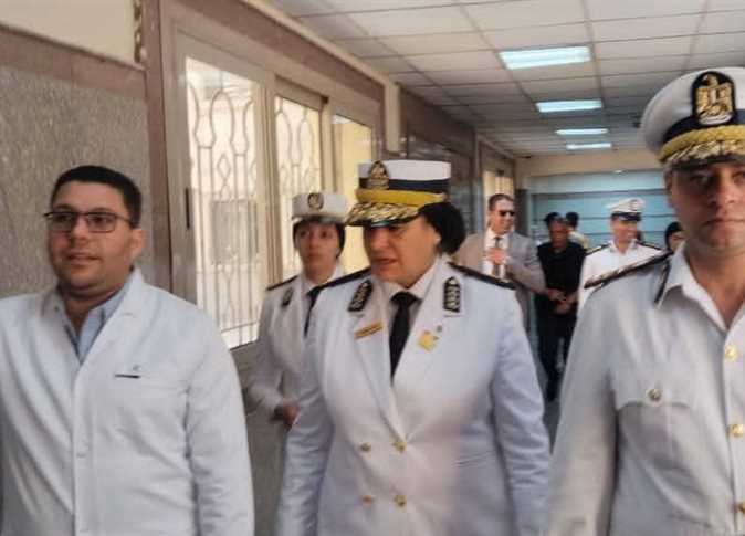 صورة تذكارية مع المرضى