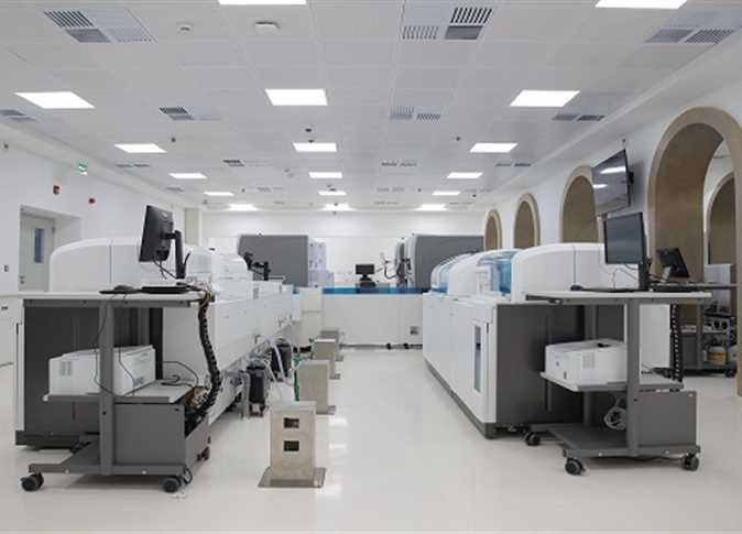 مستشفى المنيل الجامعي