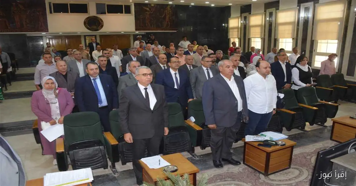 اجتماع «تنفيذي الغربية» يخصص دقيقة حداداً على أرواح ضحايا حريق وانهيار مصنع المحلة