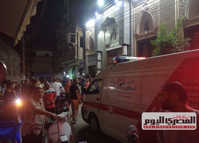 تشييع جثمان أحد ضحايا حريق مصنع المحلة