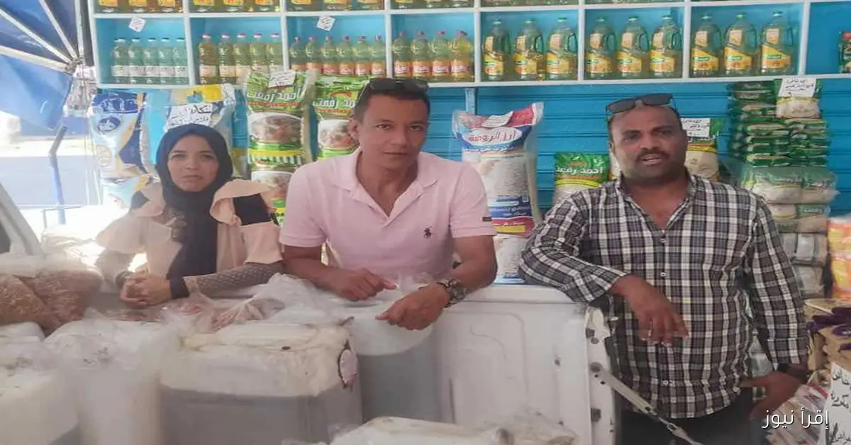 ضبط 400 كيلو من زيت الطعام غير المعروف المصدر في مخزن مطعم شهير ببورسعيد