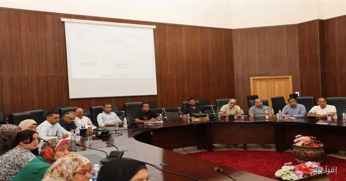 لجنة جديدة لتيسير إجراءات ترخيص المحلات العامة في البحر الأحمر