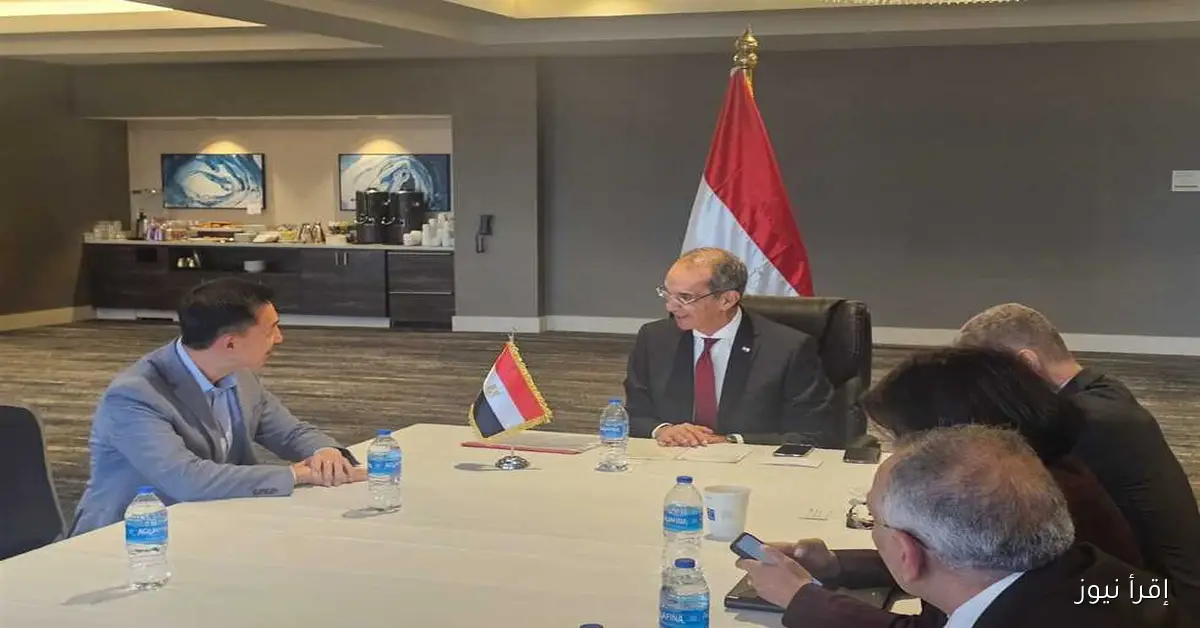 وزير الاتصالات يستعرض فرص التعاون مع الشركات الأمريكية في مجال الاستثمار في الذكاء الاصطناعي