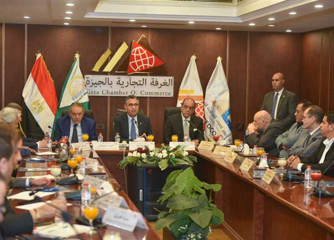 اجتماع وزير التموين
