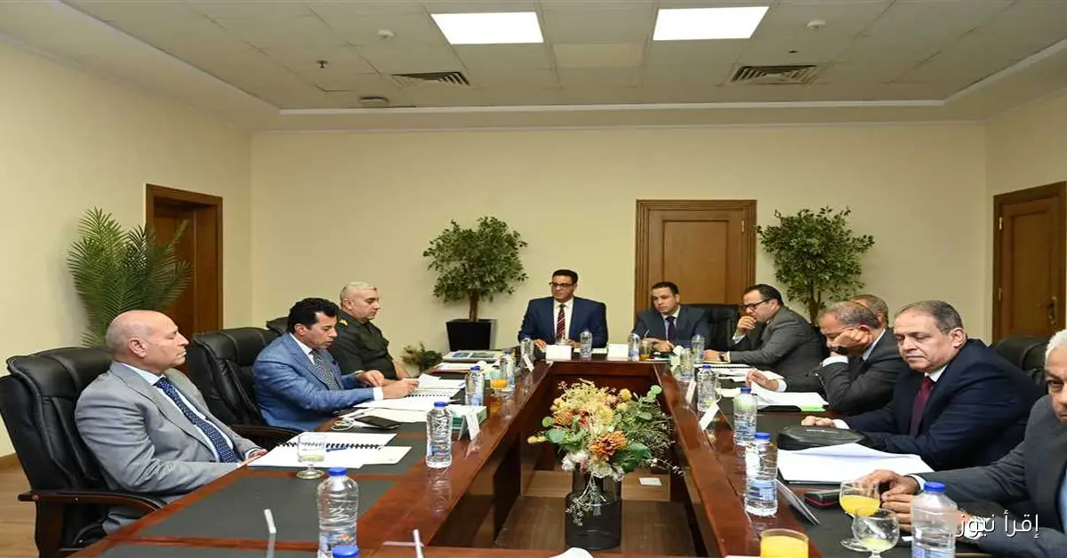 وزير الرياضة يبحث مع هيئة استاد القاهرة سبل تحسين الخدمات وتطوير المنشأة