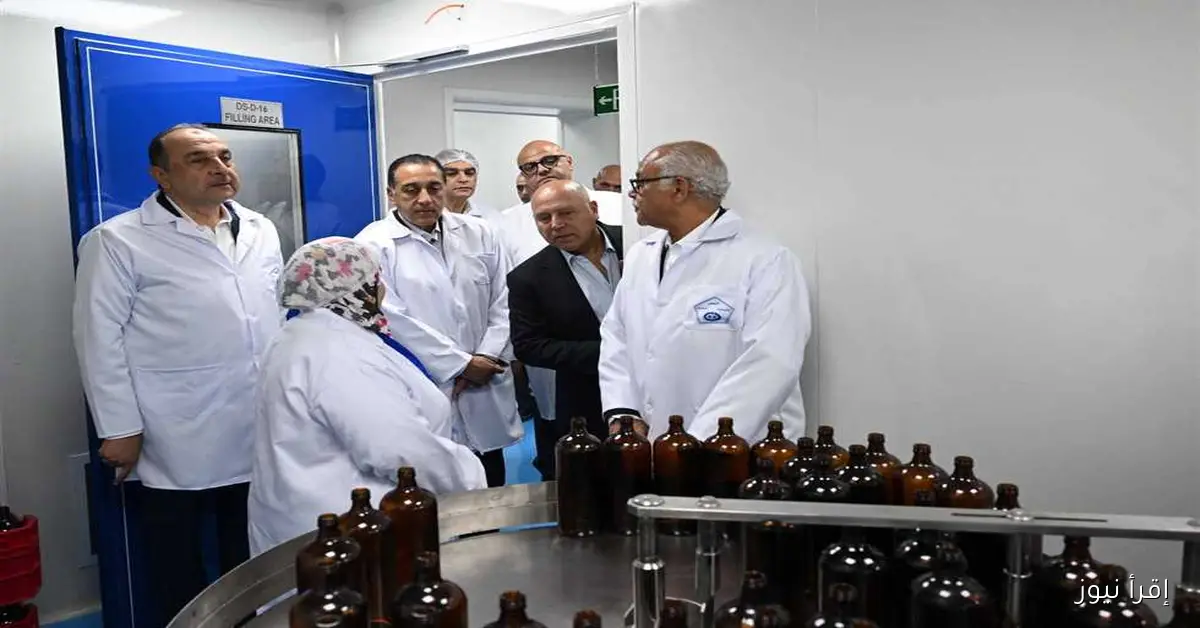 رئيس الوزراء ي inaugurate مصنع لإنتاج الخامات الدوائية وآخر للمطهرات