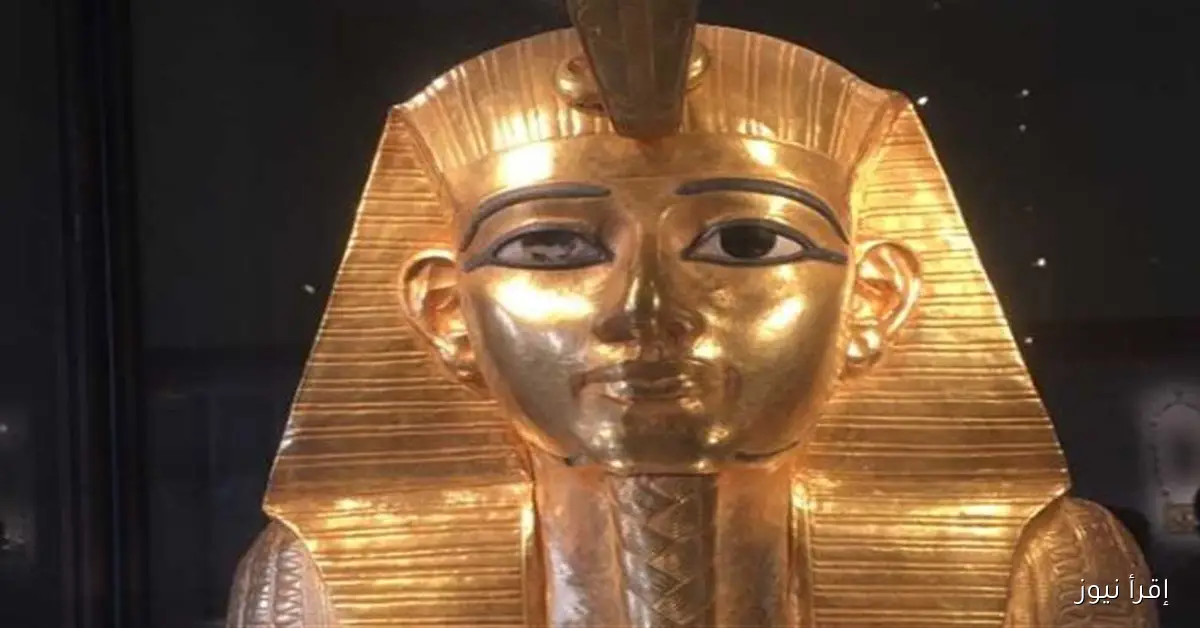 إقبال كبير للسياح على قاعة «كنوز تانيس» بالمتحف المصري بالتحرير مع عرض قناع ذهبي وتوابيت فضية