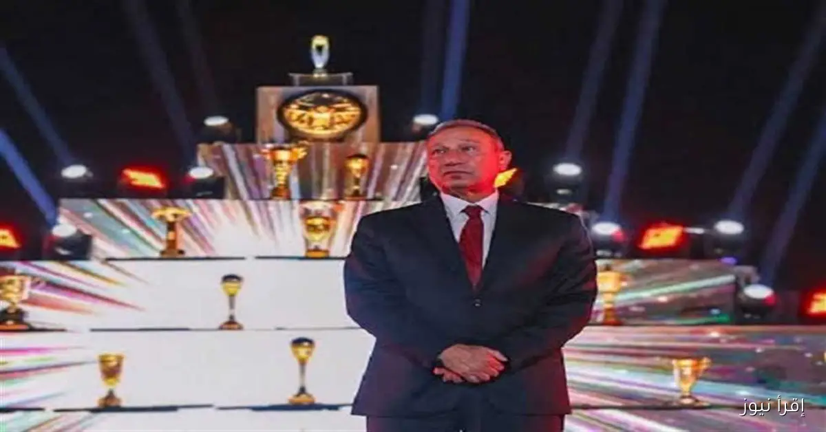 الخطيب يتقدم رسميًا لانتخابات النادي الأهلي برفقة عبدالحفيظ