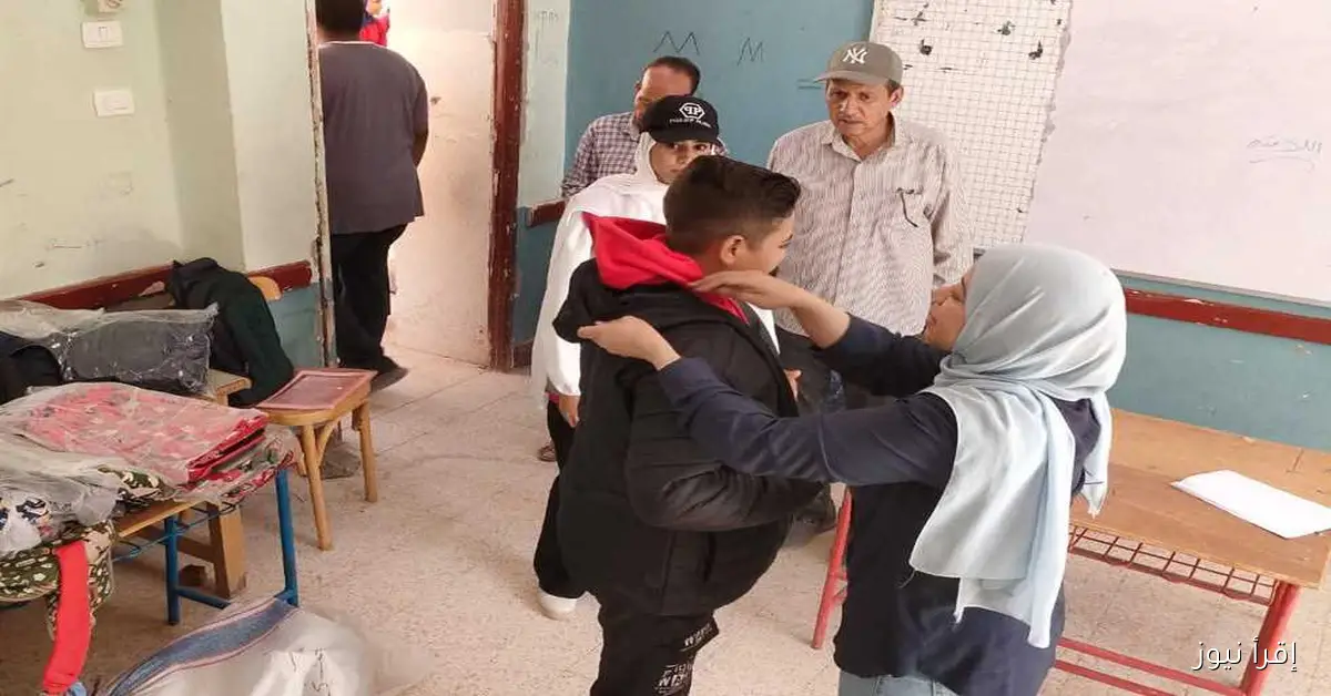توزيع مستلزمات مدرسية على طلاب قرى الأربعين في الوادي الجديد من قبل “التضامن الاجتماعي”