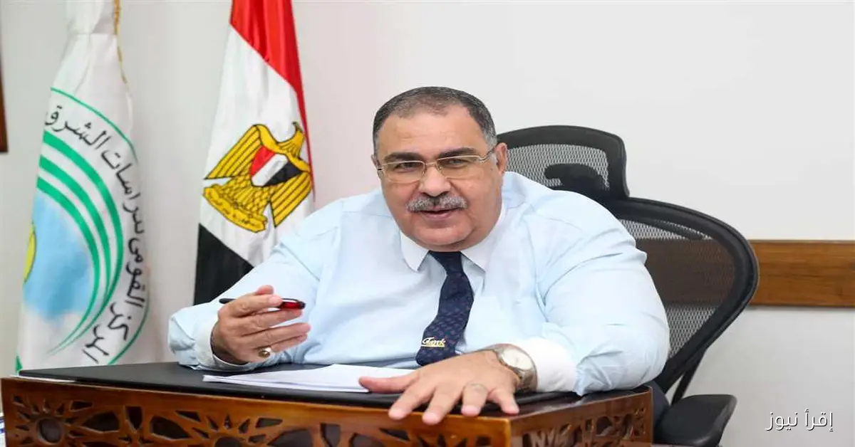 خبير مصري يوصي بتحديد استخدام الهواتف الذكية من قبل كبار المسؤولين