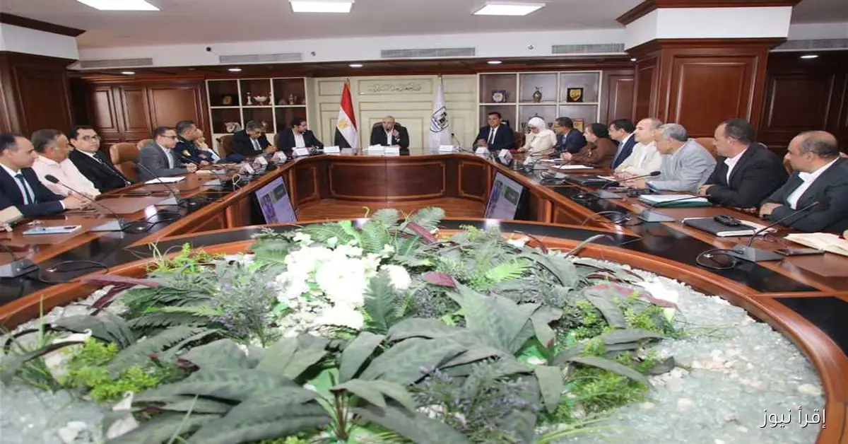 محافظ بني سويف يتابع استعدادات المرحلة الثالثة من الموجة الـ27 لإزالة التعديات