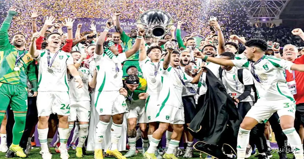 نجم الأهلي السعودي يتحدث عن استبعاده من قائمة الفريق ويكشف موعد اعتزاله